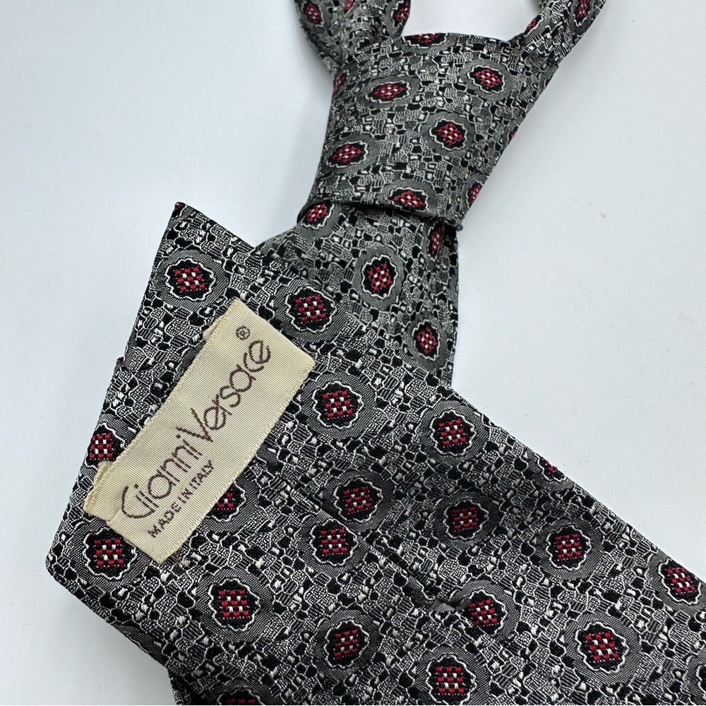 Gianni Versace Vintage 80s Black Gray Red Silk Tie